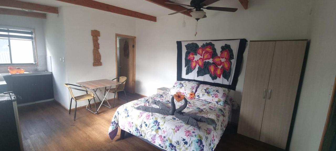 Hostal Henua Roa 2 Apartment อังกาโรอา ภายนอก รูปภาพ