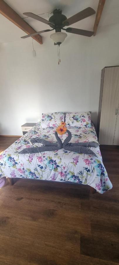 Hostal Henua Roa 2 Apartment อังกาโรอา ภายนอก รูปภาพ